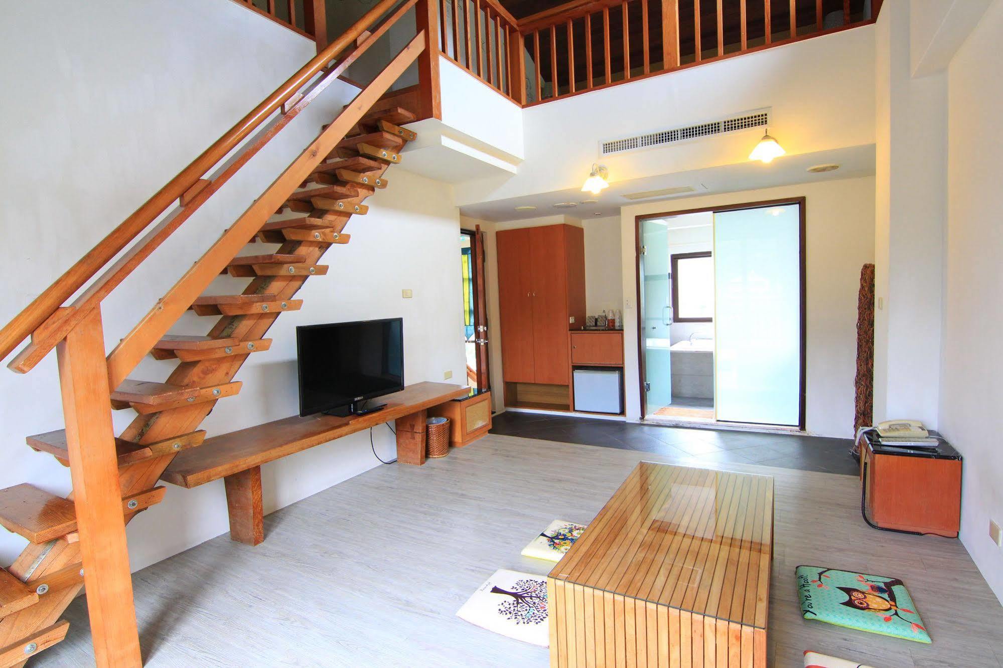Palm Villa Guesthouse Nantou Екстериор снимка